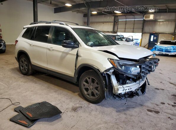 5FNYF8H63RB018922 2024 HONDA PASSPORT White Przód prawy