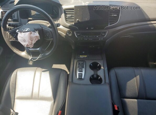 5FNYF8H63RB018922 2024 HONDA PASSPORT White Widok deski rozdzielczej