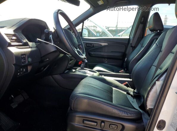 5FNYF8H6XNB024792 2022 HONDA PASSPORT White Вид салону спереду