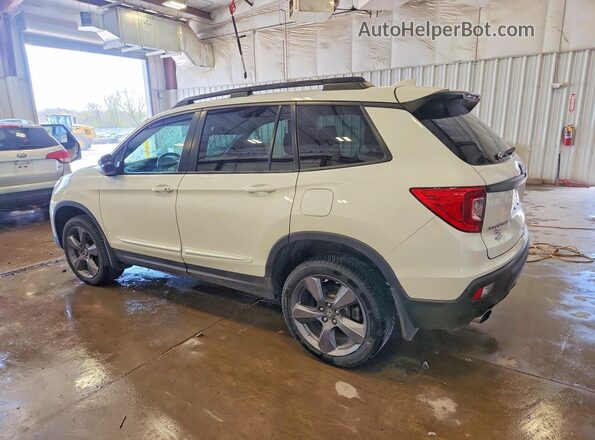 5FNYF8H99KB010646 2019 HONDA PASSPORT White Հետևի ձախ