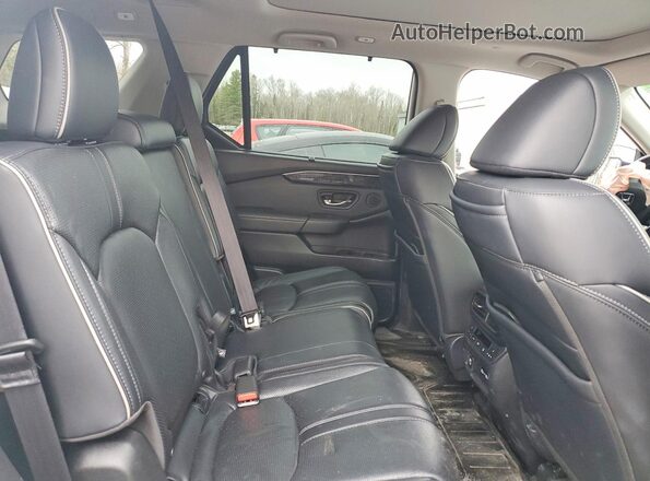 5FNYG1H71PB503358 2023 HONDA PILOT White Вид задньої частини салону