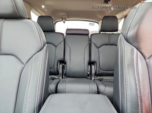 5FNYG1H72PB056152 2023 HONDA PILOT Red Rear seats view