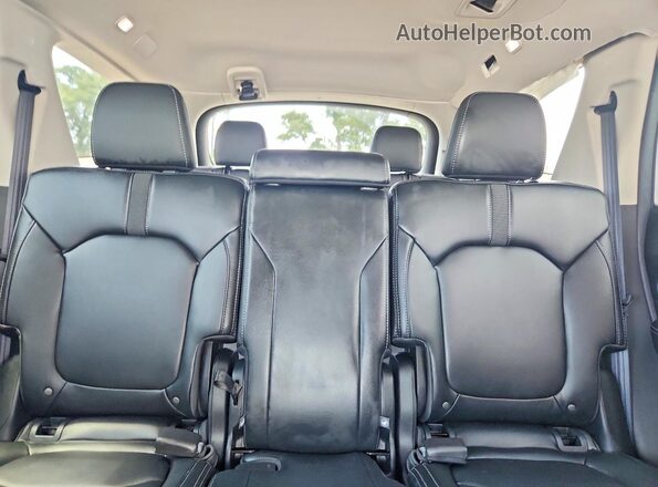 5FNYG2H44SB016644 2025 HONDA PILOT White Rear seats view