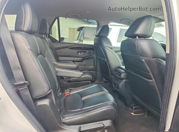5FNYG2H50PB010954 2023 HONDA PILOT White 