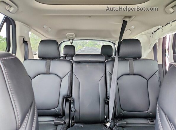 5FNYG2H79PB011196 2023 HONDA PILOT White Rear seats view