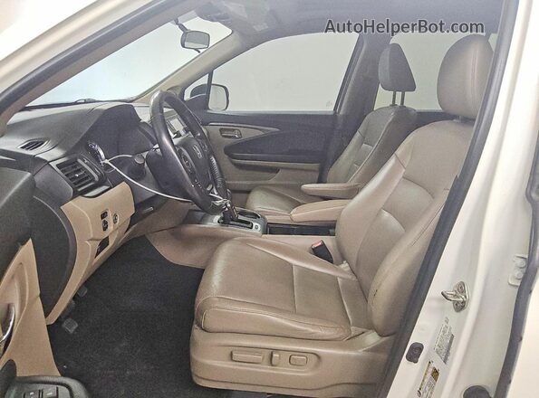 5FPYK2F55KB005962 2019 HONDA RIDGELINE White Вид салону спереду