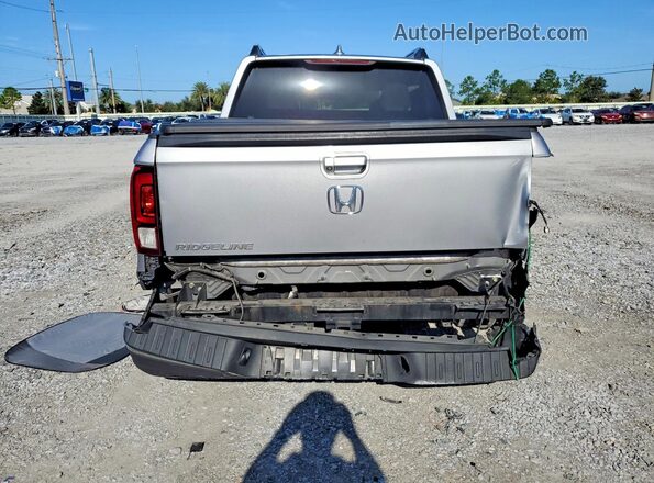 5FPYK2F57HB001520 2017 HONDA RIDGELINE Silver Widok z tyłu