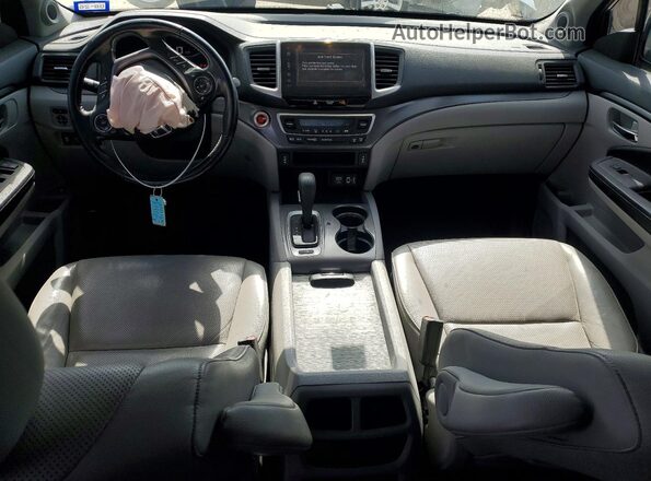 5FPYK2F65JB002583 2018 HONDA RIDGELINE Silver Вид панелі приладів