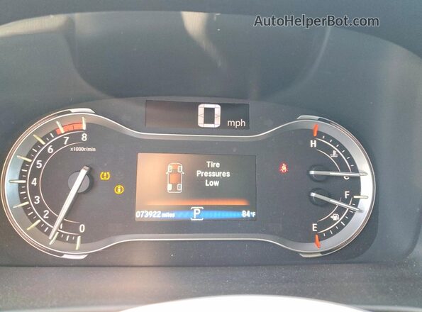 5FPYK2F69JB000612 2018 HONDA RIDGELINE White ხელსაწყოთა პანელის ხედი