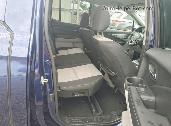 5FPYK3F45HB016353 2017 HONDA RIDGELINE Blue Widok wnętrza z tyłu