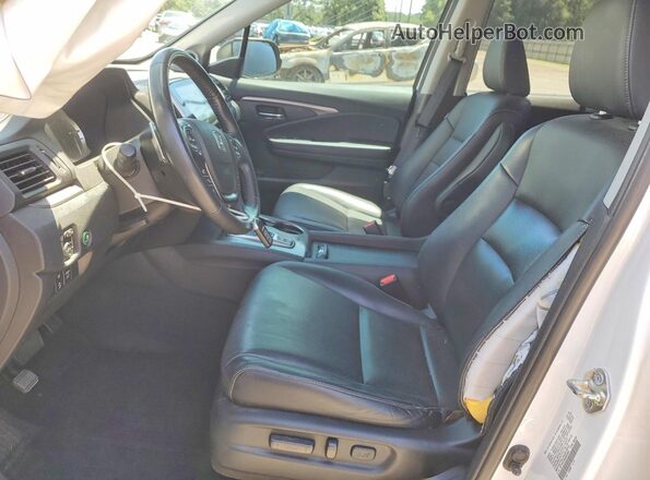 5FPYK3F50LB023924 2020 HONDA RIDGELINE White Вид салону спереду