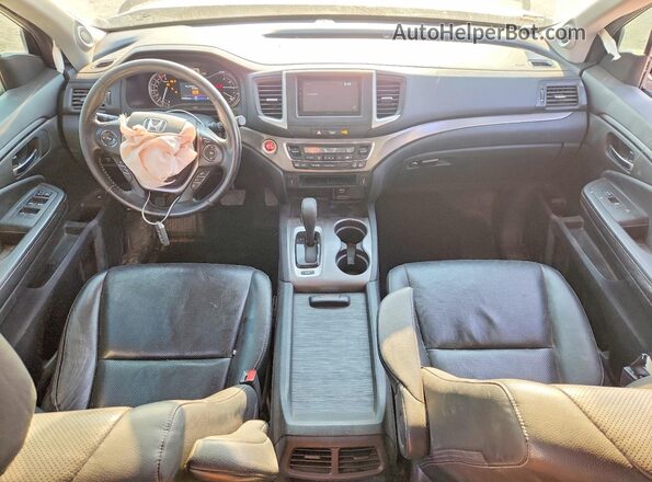 5FPYK3F51HB011336 2017 HONDA RIDGELINE Серебряный Вид панели приборов