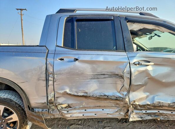 5FPYK3F51HB011336 2017 HONDA RIDGELINE Серебряный Вид задних сидений