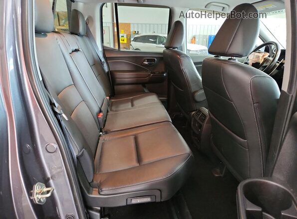 5FPYK3F51KB040391 2019 HONDA RIDGELINE Gray Rear seats view