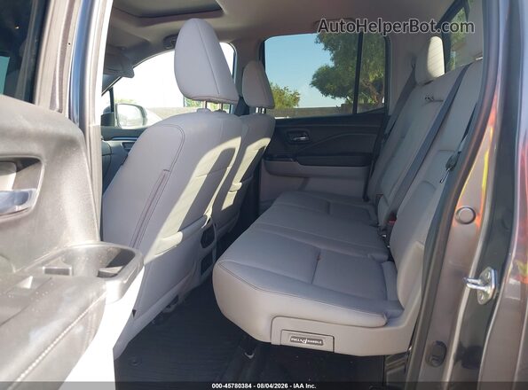 5FPYK3F51PB060051 2023 HONDA RIDGELINE Gray Widok naklejki z numerem VIN