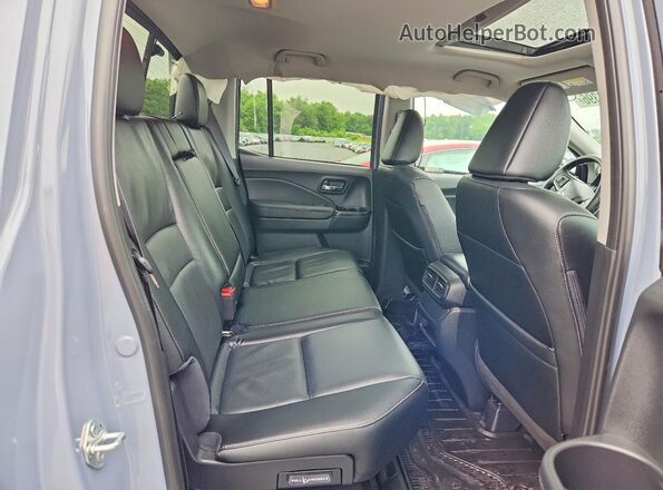 5FPYK3F52RB007314 2024 HONDA RIDGELINE Teal Widok tylnych siedzeń