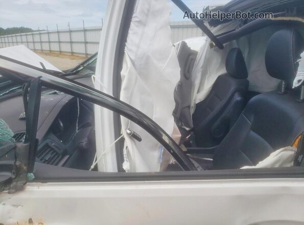 5FPYK3F53MB006407 2021 HONDA RIDGELINE White Front interior view