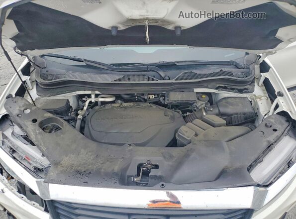 5FPYK3F55PB013363 2023 HONDA RIDGELINE White Rear interior view