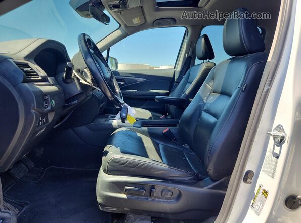 5FPYK3F58NB038853 2022 HONDA RIDGELINE Белый Вид салона спереди