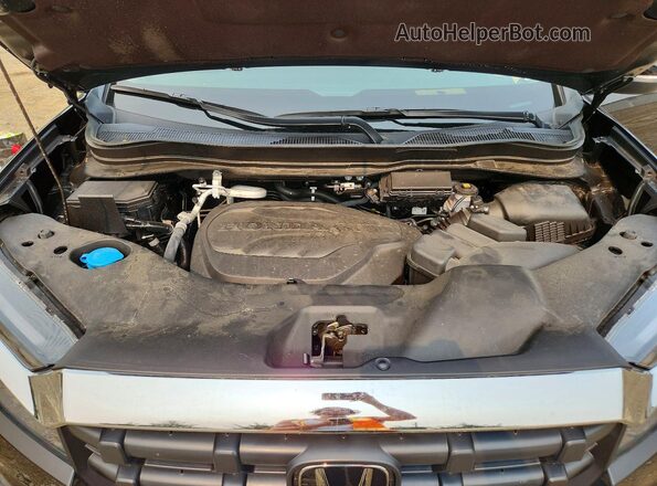 5FPYK3F58SB050500 2025 HONDA RIDGELINE Black Widok wnętrza z tyłu