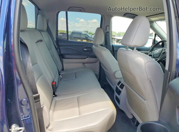 5FPYK3F59HB008779 2017 HONDA RIDGELINE Blue Widok tylnych siedzeń