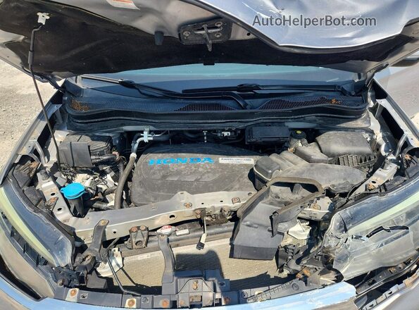 5FPYK3F70HB028548 2017 HONDA RIDGELINE Silver Widok wnętrza z tyłu