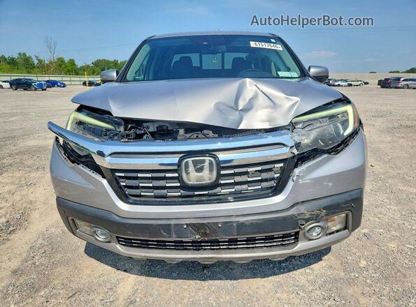 5FPYK3F70HB028548 2017 HONDA RIDGELINE Silver Widok z przodu
