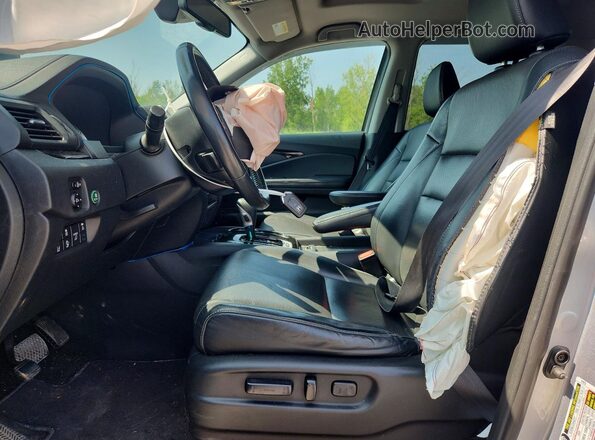 5FPYK3F70HB028548 2017 HONDA RIDGELINE Silver Widok wnętrza z przodu