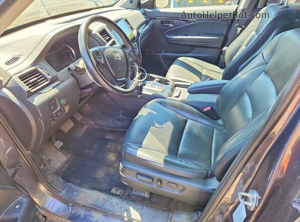 5FPYK3F74LB017349 2020 HONDA RIDGELINE Gray Front interior view