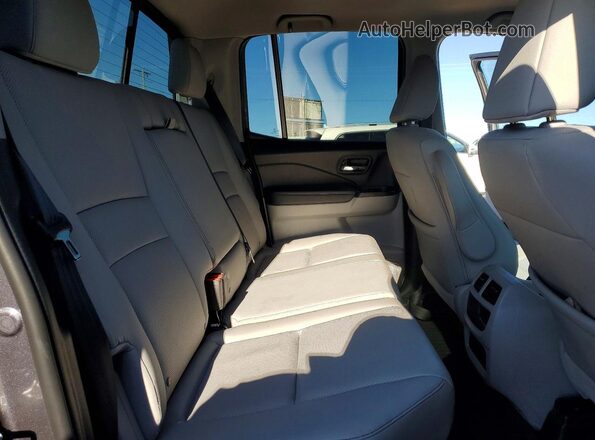 5FPYK3F74PB065634 2023 HONDA RIDGELINE Gray Widok tylnych siedzeń