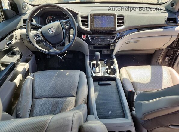 5FPYK3F75HB029498 2017 HONDA RIDGELINE Gray Вид панелі приладів