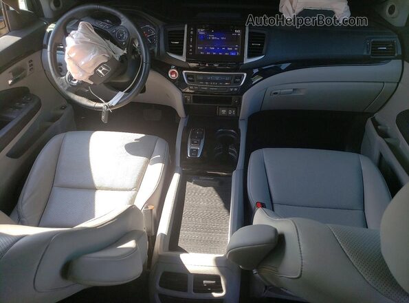 5FPYK3F79LB001552 2020 HONDA RIDGELINE Silver Вид панелі приладів