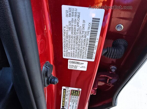 5FPYK3F79PB007597 2023 HONDA RIDGELINE Red Vista del compartimento del motor
