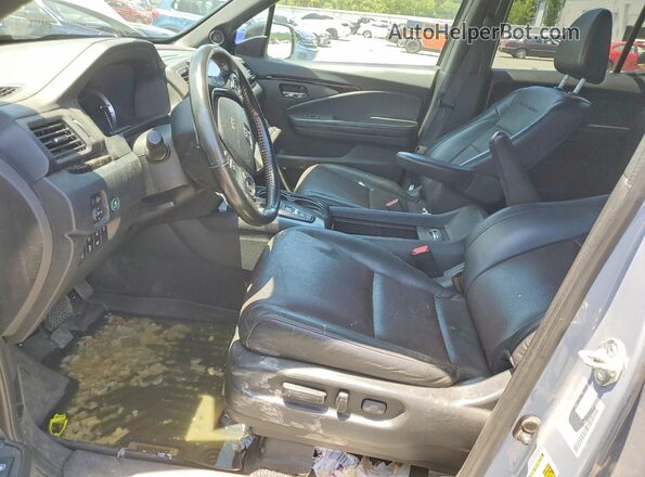 5FPYK3F84PB014904 2023 HONDA RIDGELINE Gray Front interior view