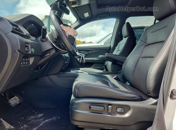 5FPYK3F88PB006272 2023 HONDA RIDGELINE Белый Вид салона спереди