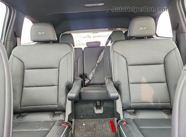 5GAERBKS2TJ120615 2026 BUICK ENCLAVE White Հետևի նստատեղերի տեսք