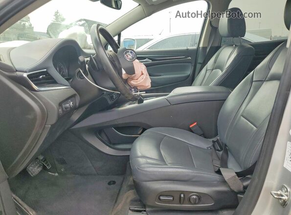 5GAERBKW3LJ109318 2020 BUICK ENCLAVE Silver Vista interior delantera