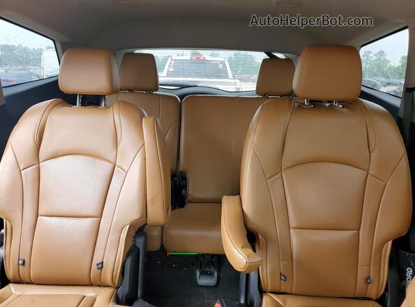 5GAERBKW5KJ258876 2019 BUICK ENCLAVE Gray Vista de los asientos traseros