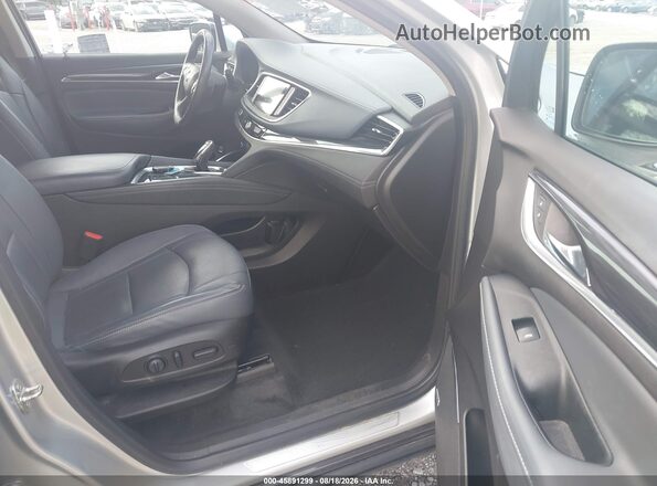 5GAERBKW9MJ195025 2021 BUICK ENCLAVE Silver Widok wnętrza z przodu