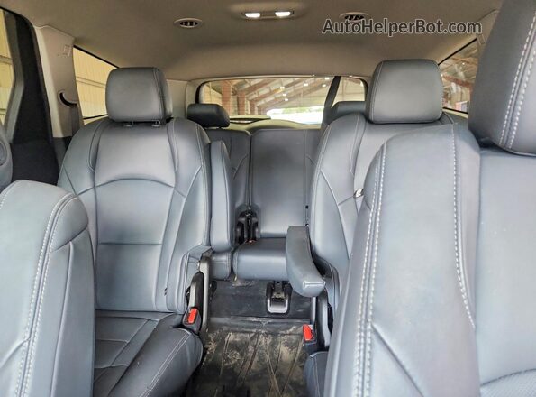 5GAERBKWXMJ230123 2021 BUICK ENCLAVE Silver Հետևի նստատեղերի տեսք