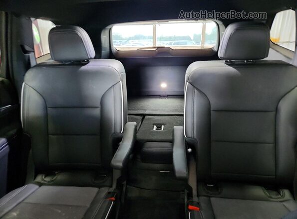 5GAEVAKS7TJ289499 2026 BUICK ENCLAVE Red Vista de los asientos traseros