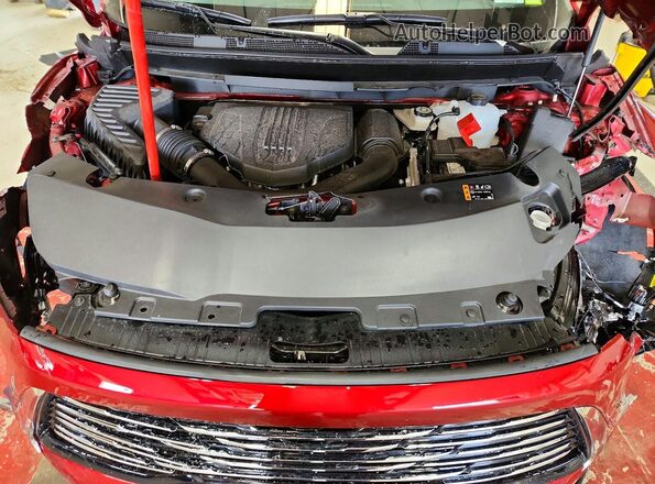 5GAEVAKS7TJ289499 2026 BUICK ENCLAVE Red Vista del compartimento del motor