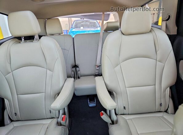5GAEVAKWXMJ155932 2021 BUICK ENCLAVE Red Հետևի նստատեղերի տեսք