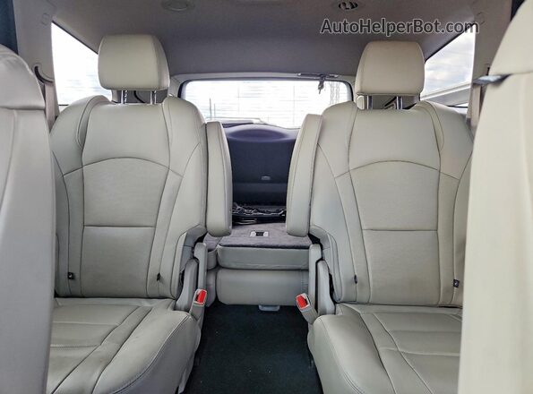 5GAEVBKW0KJ209533 2019 BUICK ENCLAVE Gray Rear seats view