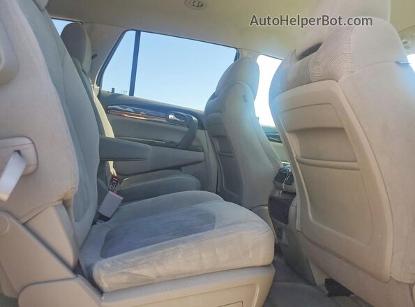 5GAKRAKD2HJ107286 2017 BUICK ENCLAVE White Вид задньої частини салону