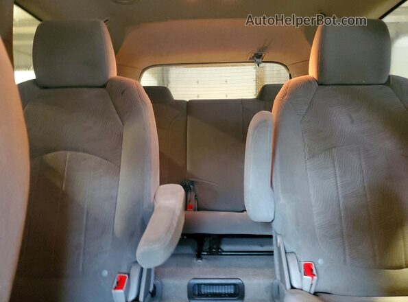 5GAKRAKD8HJ333591 2017 BUICK ENCLAVE Red Հետևի նստատեղերի տեսք