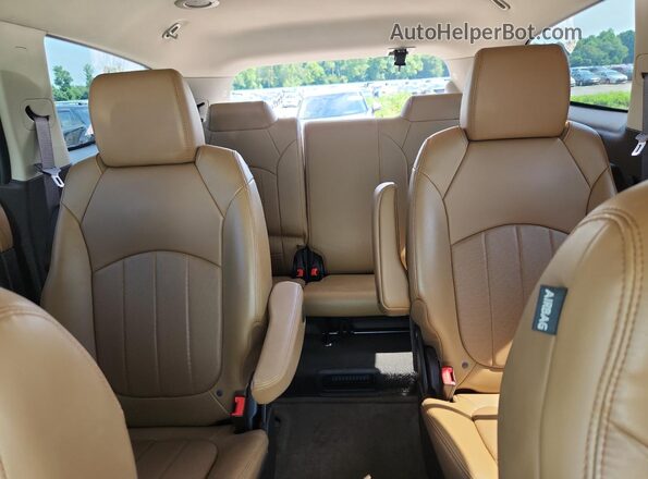 5GAKRBKD1HJ350741 2017 BUICK ENCLAVE White Widok tylnych siedzeń