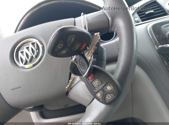 5GAKRBKD4HJ298537 2017 BUICK ENCLAVE Белый Вид панели приборов
