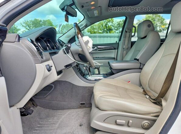 5GAKRBKD5HJ206867 2017 BUICK ENCLAVE White Widok wnętrza z przodu