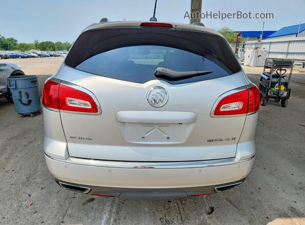 5GAKRBKD8GJ111086 2016 BUICK ENCLAVE Silver Rear view